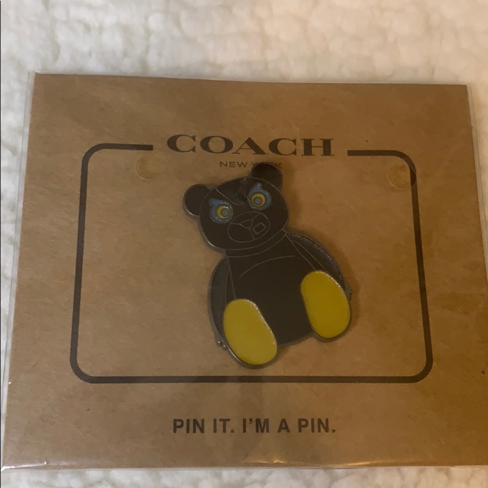 Coach Black Bear Enameled pin